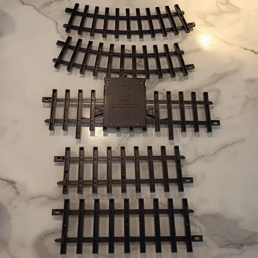 New Bright G scale Holiday Train 1986 Stop/Direction Track + 4 Tracks